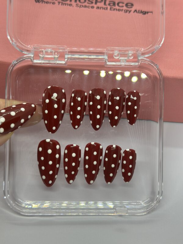 Handmade Burgundy Polka Dot Vintage Nail Art Tips for Halloween - 图片 4